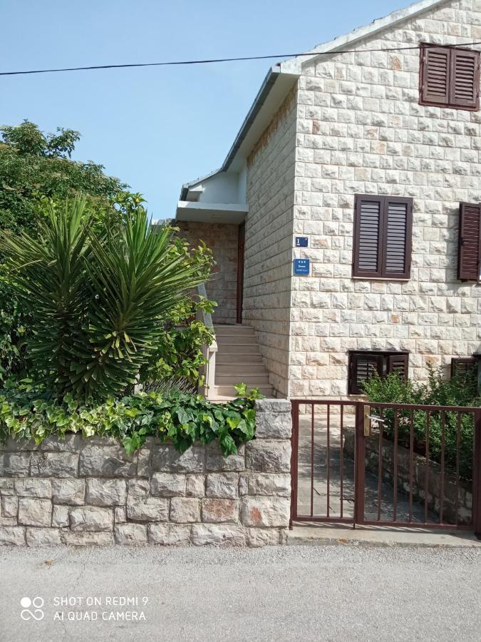 Apartment M&J Supetar Ngoại thất bức ảnh
